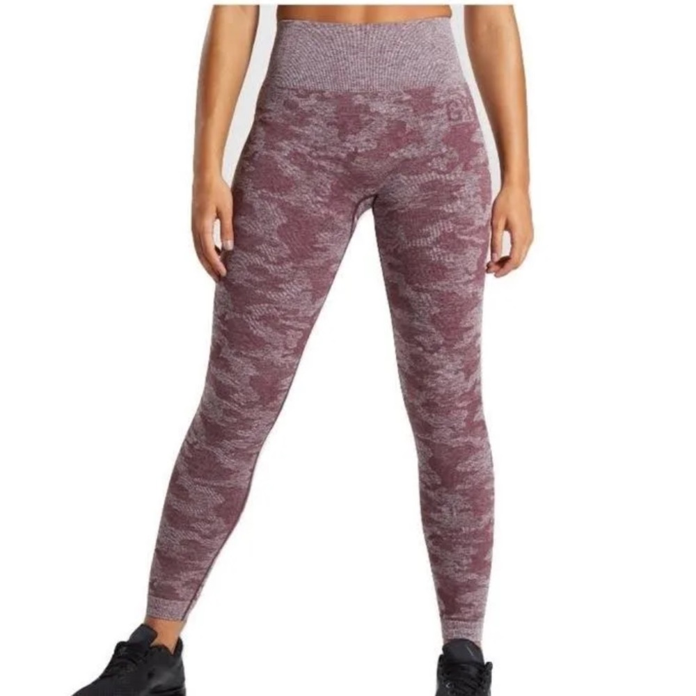 Gymshark Adapt Camo maroon berry Leggings